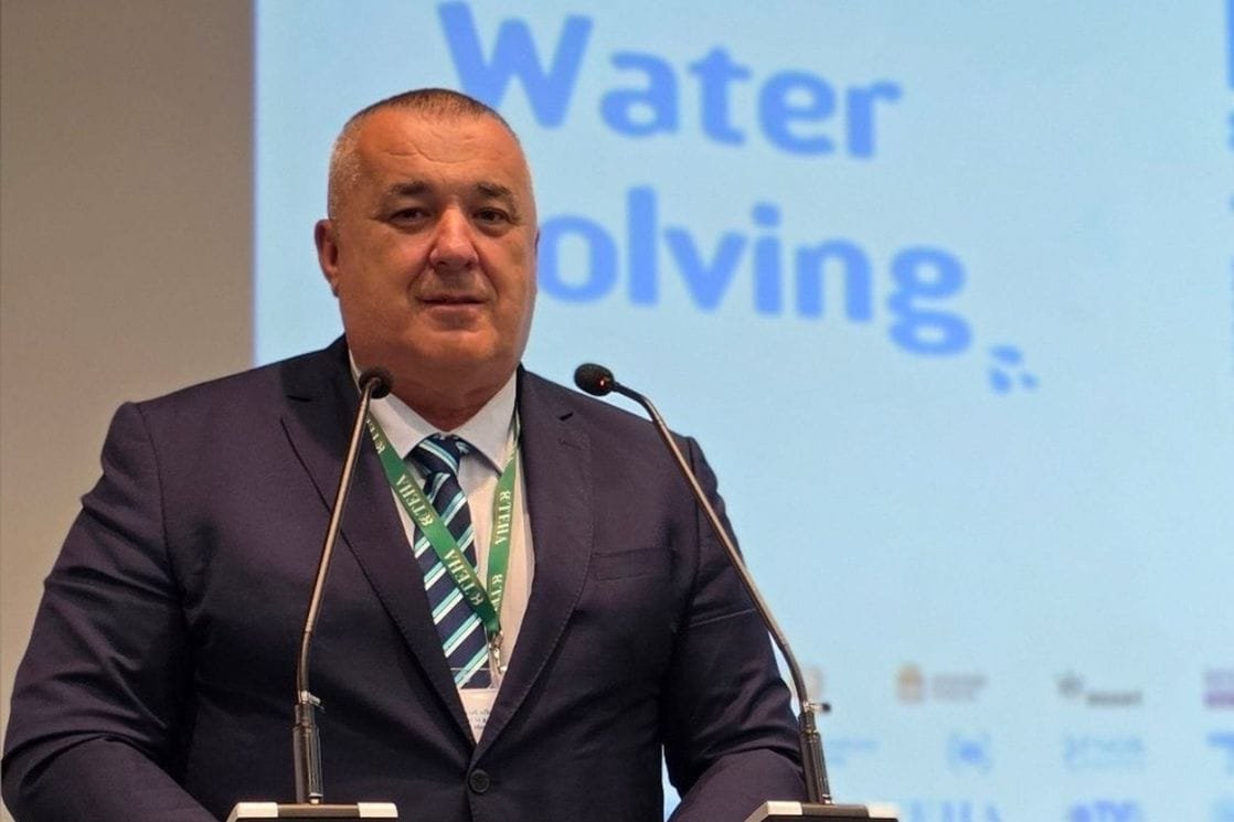 Rađenović imao udes službenim automobilom, povrijedio glavu