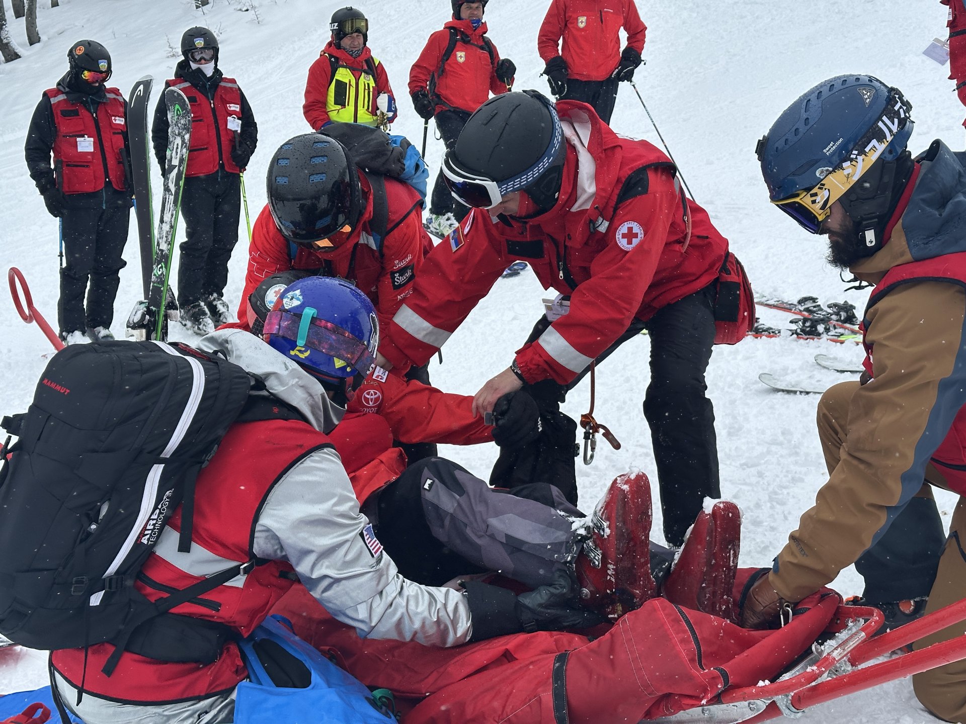 CKCG: Obučeno 10 novih spasilaca za rad na uređenim skijalištima