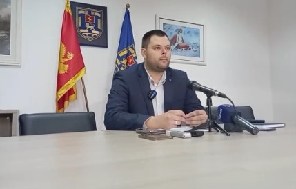 Kovačević: Aleksandar Vučić uplatio Opštini Nikšić dva miliona eura