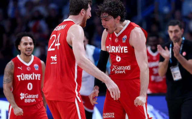 Turska razbila Grčku za finale Eurobasketa