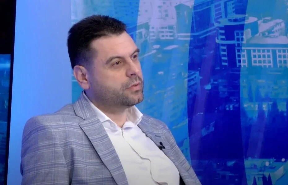 SDP: Naši glasači ne mogu biti u istoj koloni sa Šešeljem i Rakovićem