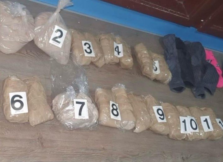 Na putu Berane – Rožaje u automobilu pronađeno 6,5 kilograma heroina, uhapšena jedna osoba