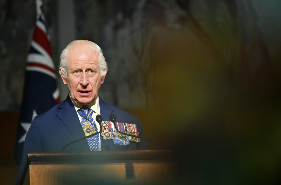 Kralj Čarls Treći o napadu nožem u vozu u Engleskoj: Užasnut sam i šokiran