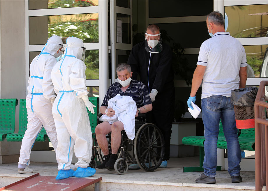 Srbija: Registrovano 389 novih slučajeva