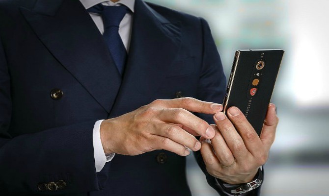 Novi ''Tonino Lamborgini'' pametni telefon