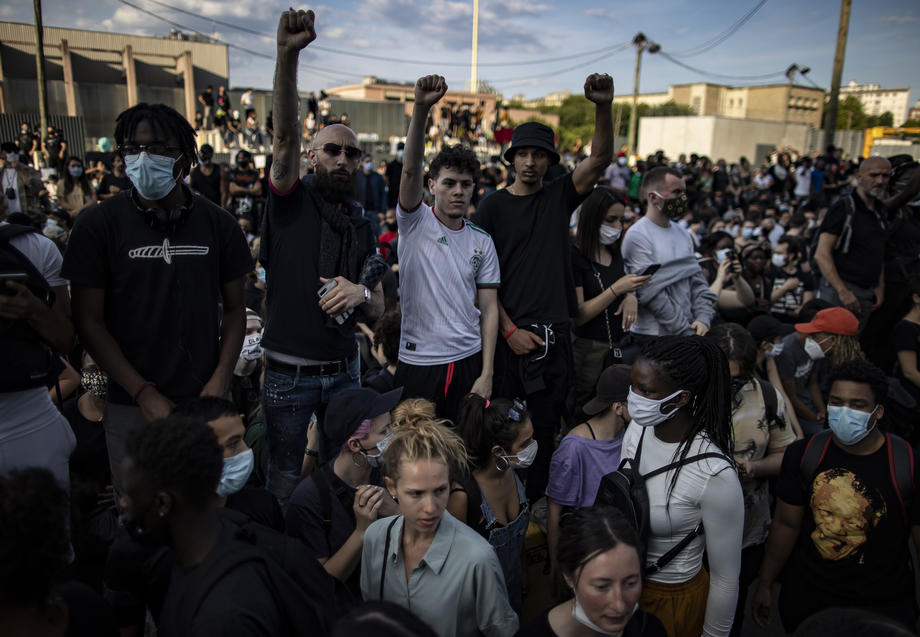 Nasilje na ulicama Pariza: Masovni izliv bijesa i destrukcije