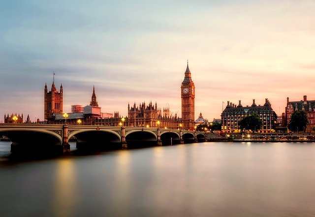 Velika Britanija uvodi sankcije dvojici izraelskih ministara