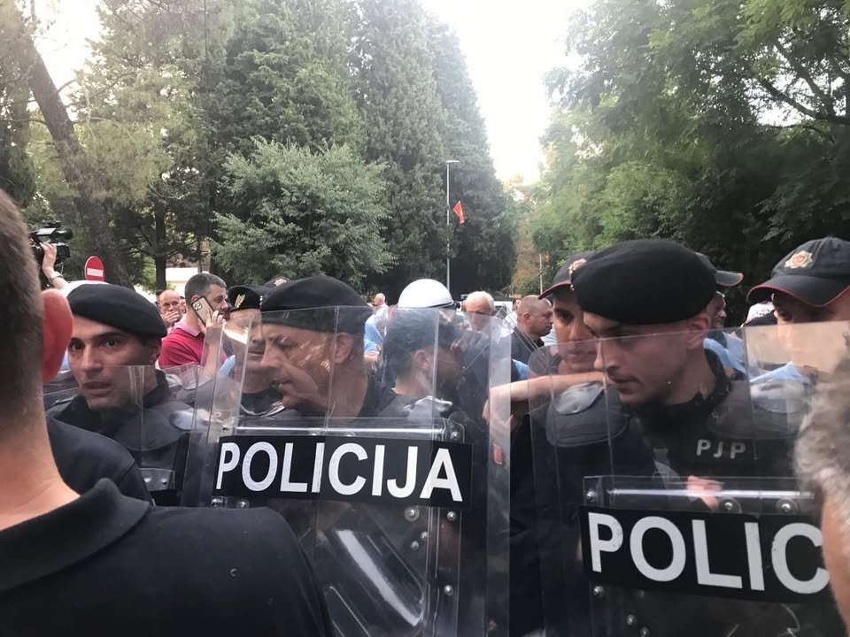 Crnogorsko filološko društvo: Brutalnost nad profesorima – civilizacijska sramota