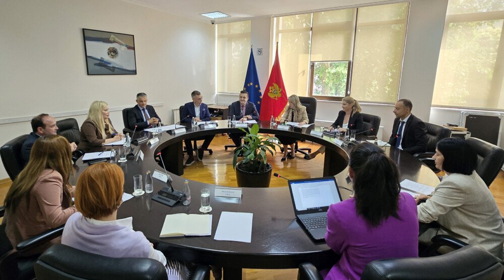 Savjet CBCG: Pažlivo pratiti stanje na tržištu nekretnina