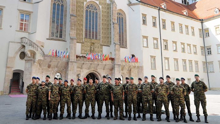 Raspisan oglas za obrazovanje na vojnoj akademiji u Austriji