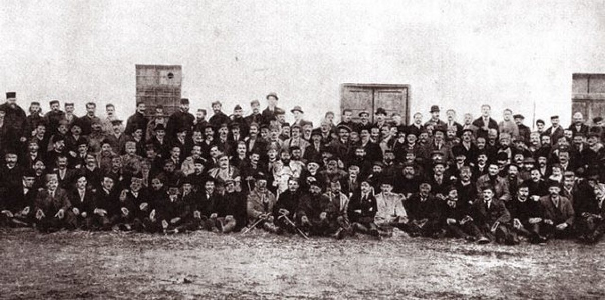 1918. stvorena je podijeljena Crna Gora, te podjele i danas traju
