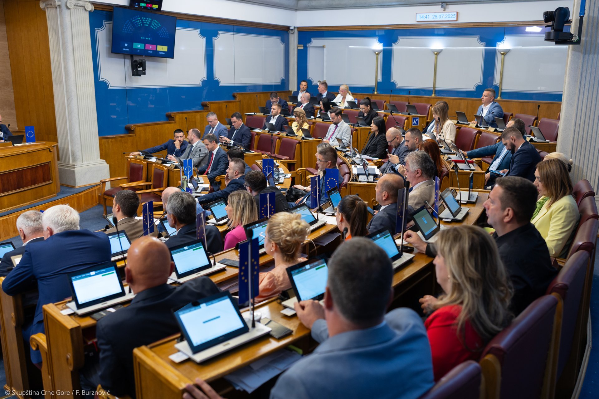 Skupština usvojila predlog: Svi lokalni izbori 13. juna 2027; Rakočević: Borićemo se za vanredne parlamentarne izbore
