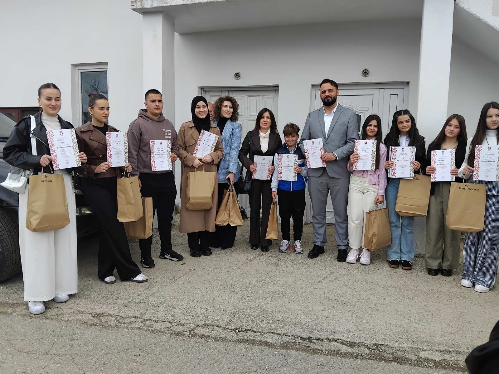 Matica crnogorska dodijelila nagrade najuspješnijim učenicima osnovnih i srednjih škola