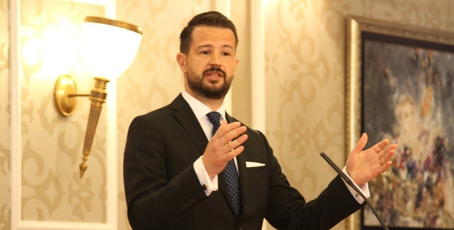 Milatović: Volio bih da na čelu vojske vidim kapetana Darka Vukovića