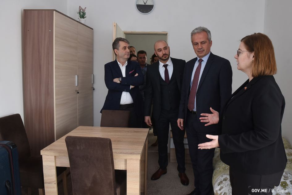 Ministri sa ambasadorkom Rajnke obišli Sklonište za žrtve trgovine ljudima