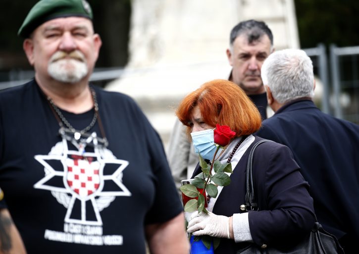 U Hrvatskoj zatvorska kazna za ustaške i četničke simbole