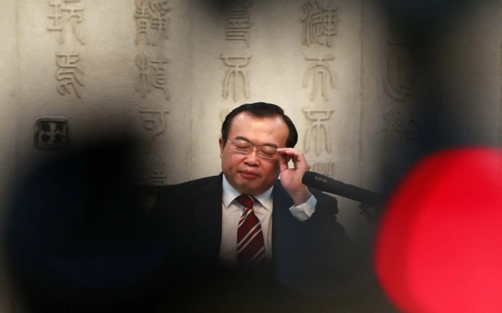 Istaknuti kineski diplomata Liu Đančao priveden na ispitivanje, tvrde izvori