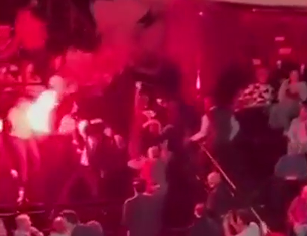 Koncert izraelskog orkestra u Parizu prekinut bakljama, demonstranti pozvali na bojkot pa uhapšeni