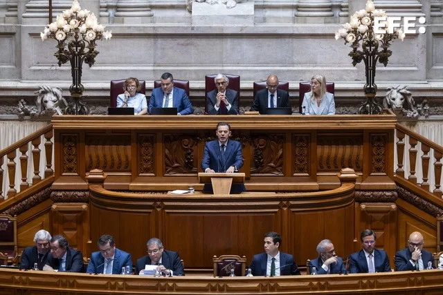 Manjinska vlada desnog centra preuzela vlast u Portugalu nakon odbacivanja opozicione inicijative