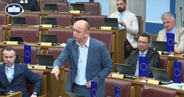 Knežević: Zbog Rezolucije u Jasenovcu povampiren Ranko Krivokapić, koji je Hrvatima dostavio sedam imena za crnu listu