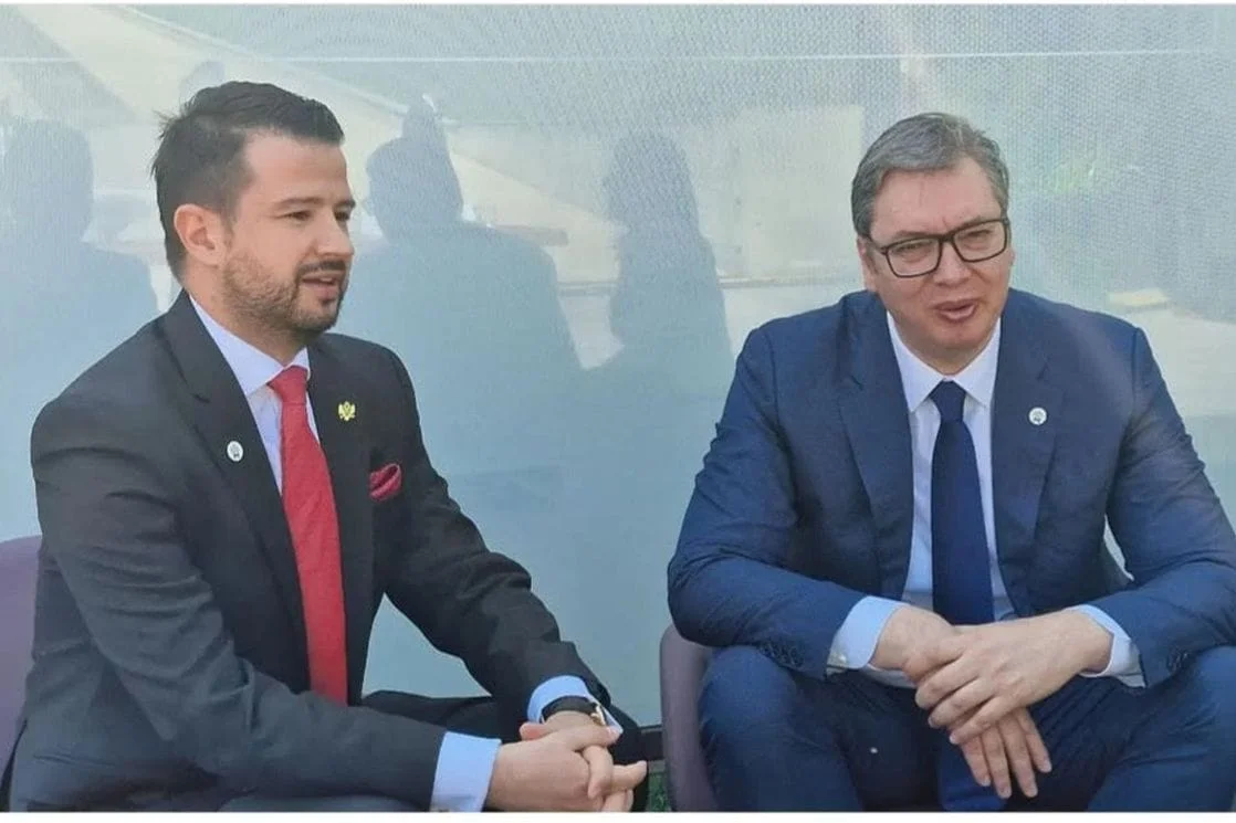 Saga o poklonjenju liderske nule zlatnom teletu u Beogradu