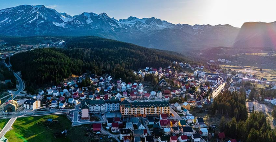 DPS: Opština Žabljak najmanje transparentna, cvjeta partijsko zapošljavanje i nelegalna gradnja