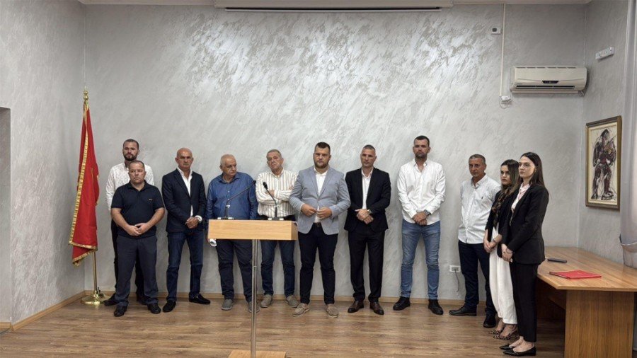 Koalicija "Za budućnost Zete” prijavila napad: Našoj odbornici polomljeni prsti, odbornik ima hematome i posjekotine na glavi