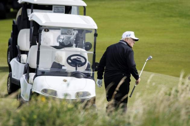 Tramp otvara novi golf teren u Škotskoj, vraća se kući s fokusom na Bliski istok