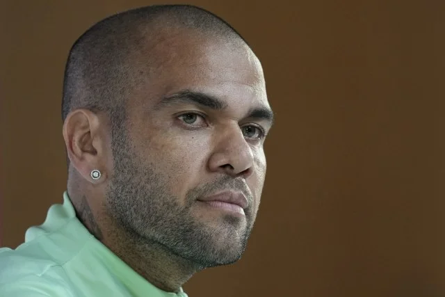 Počelo suđenje Daniju Alvesu, prijeti mu višegodišnja zatvorska kazna