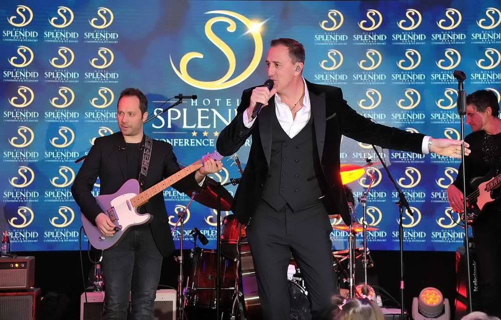 Sergej Ćetković održao jubilarni koncert u Splendidu