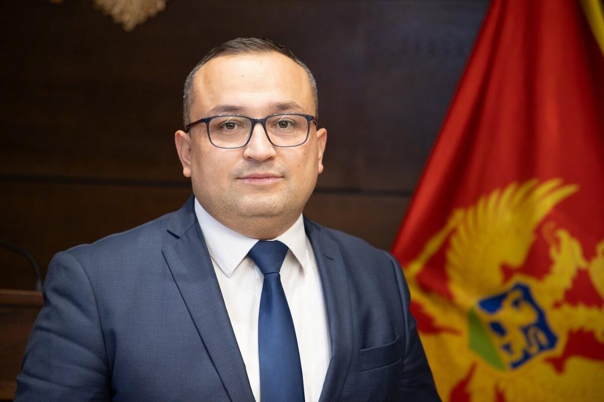 Ćeman: Tražićemo povećanje nadoknade za odvojeni život ljekara na specijalizaciji