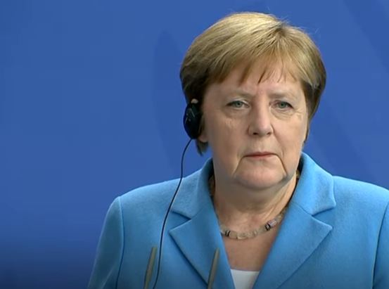 Merkel Erdoganu: Odmah obustaviti ofanzivu na sjeveru Sirije