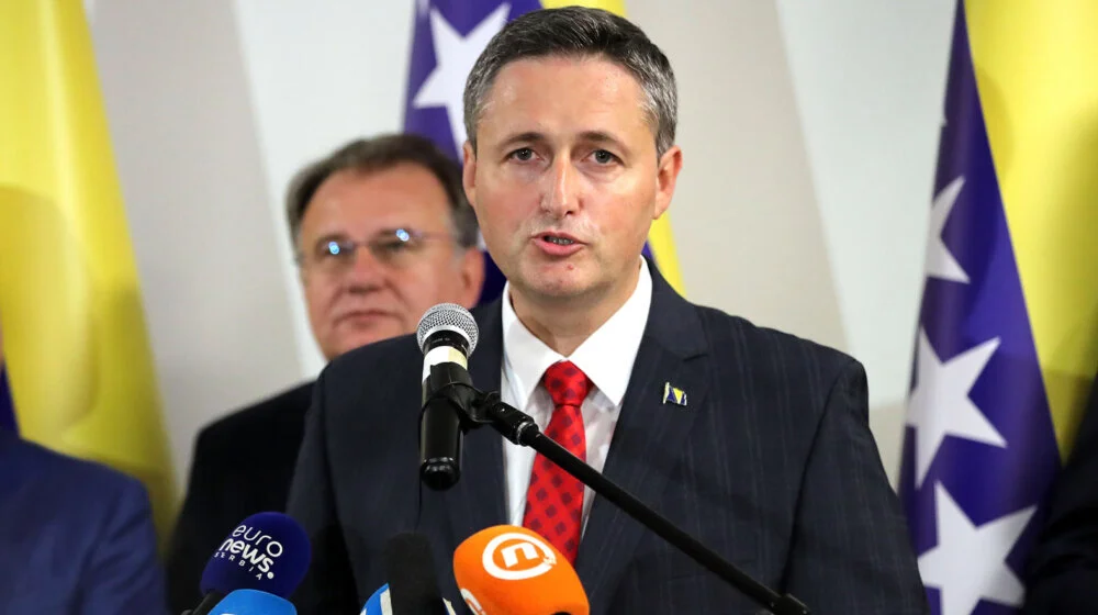 Bećirović poslao poruku Vučiću: Vrijeme je da upamti ove dvije riječi – nije nadležan
