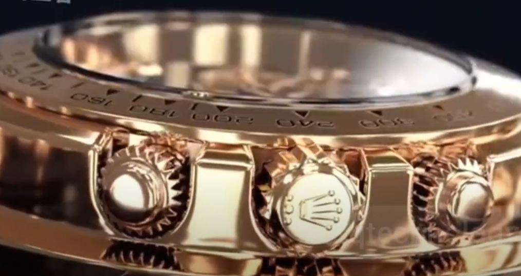 Kaviarov Ajfon 14 Pro košta 133.670 dolara i sadrži Roleksov sat