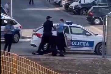 Ženskoj osobi pozililo prilikom hapšenja na Zabjelu zbog ometanja izvođenja radova