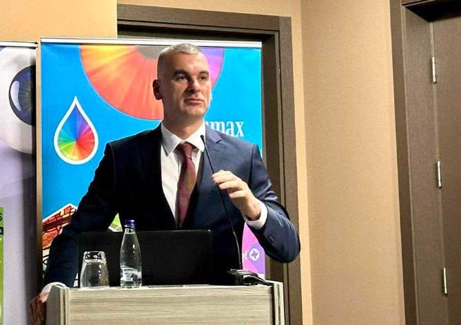 Reforme u oftalmološkom društvu i decentralizacija oftalmologije u Crnoj Gori