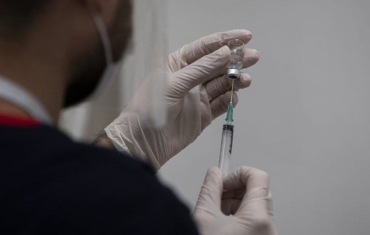 Mađarska uvodi obaveznu vakcinaciju zdravstvenih radnika