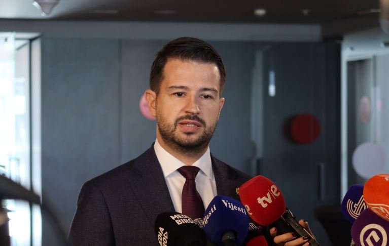 Milatović za francuski La Croix: U Crnoj Gori sam poznat kao političar koji se zalaže za borbu protiv kriminala i korupcije