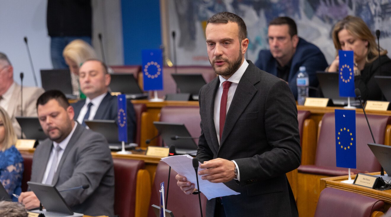 Urošević: PES pokreće Anketni odbor, vrijeme je da Đukanović odgovara za Telekom
