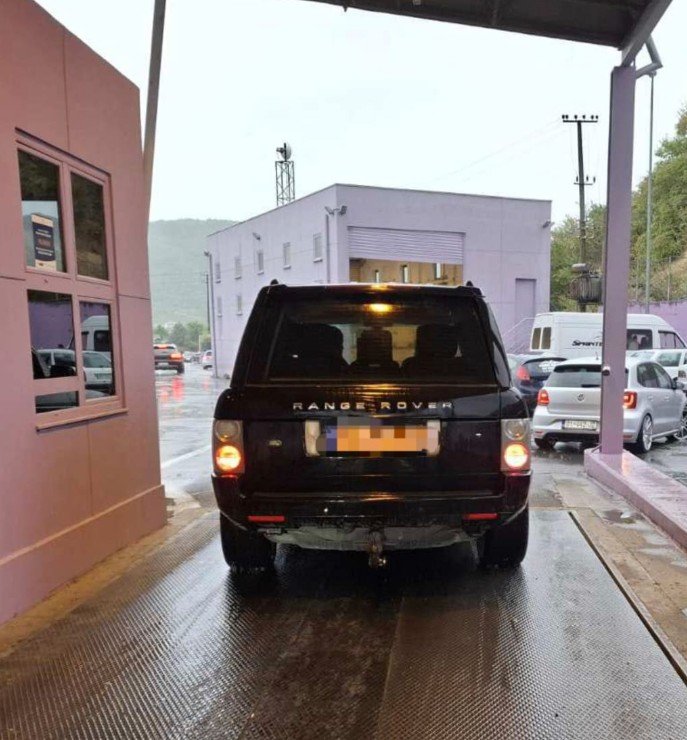 UP: Otkrivene falsifikovane isprave za Range Rover na GP Sukobin