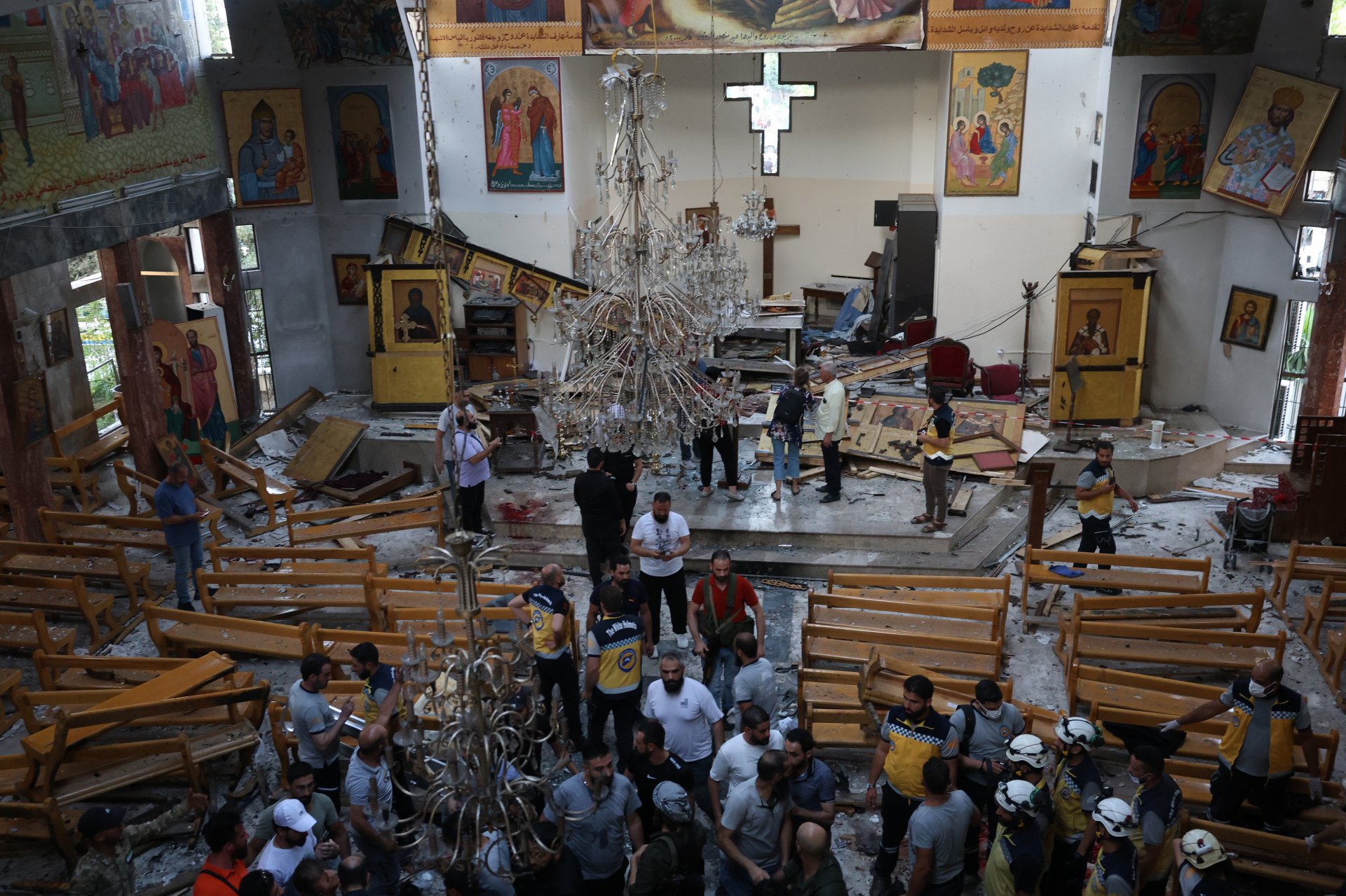 Više od 20 stradalih u napadu bombaša samoubice u crkvi u Damasku