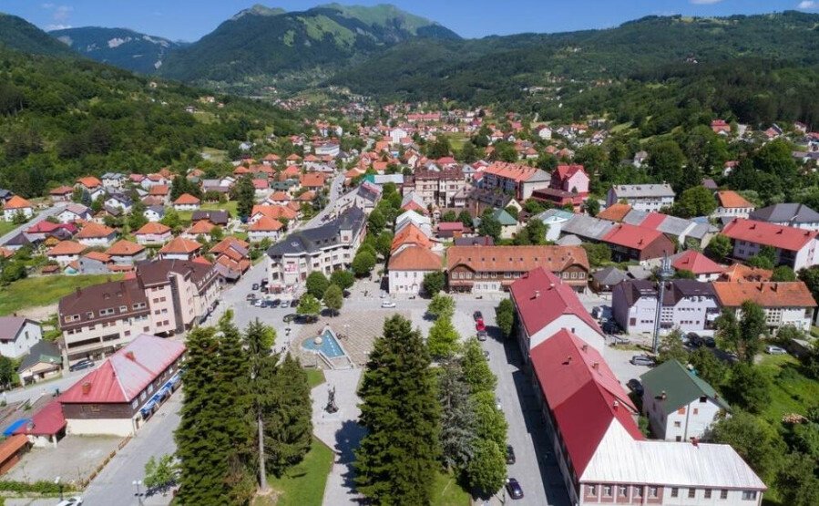 PES Kolašin: Lažne optužbe DPS-a ne mogu zaustaviti razvojne projekte u Kolašinu niti diskreditovati Ivanovića
