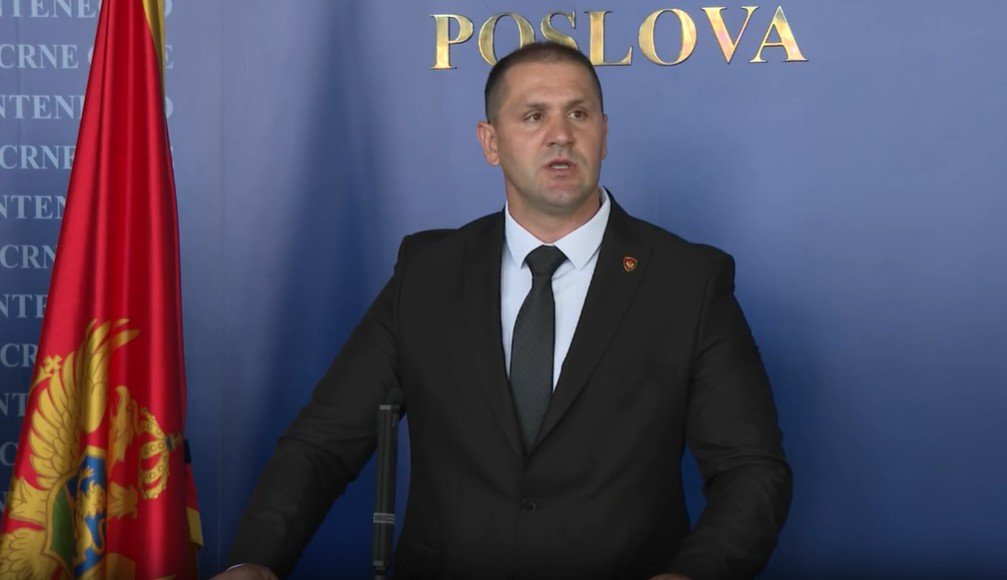 Šćepanović: Izvršilac sinoćnjeg ubistva i dalje nepoznat, inicijalna kapisla došla iz Španije