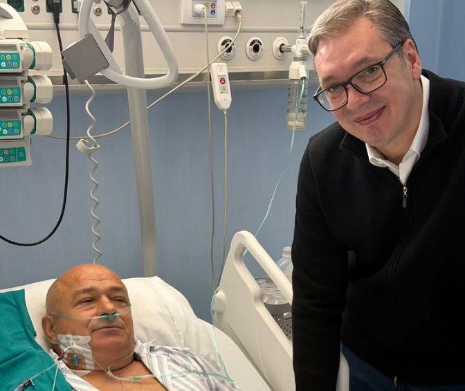Vučić posjetio čovjeka koji je danas upucan u Ćacilendu
