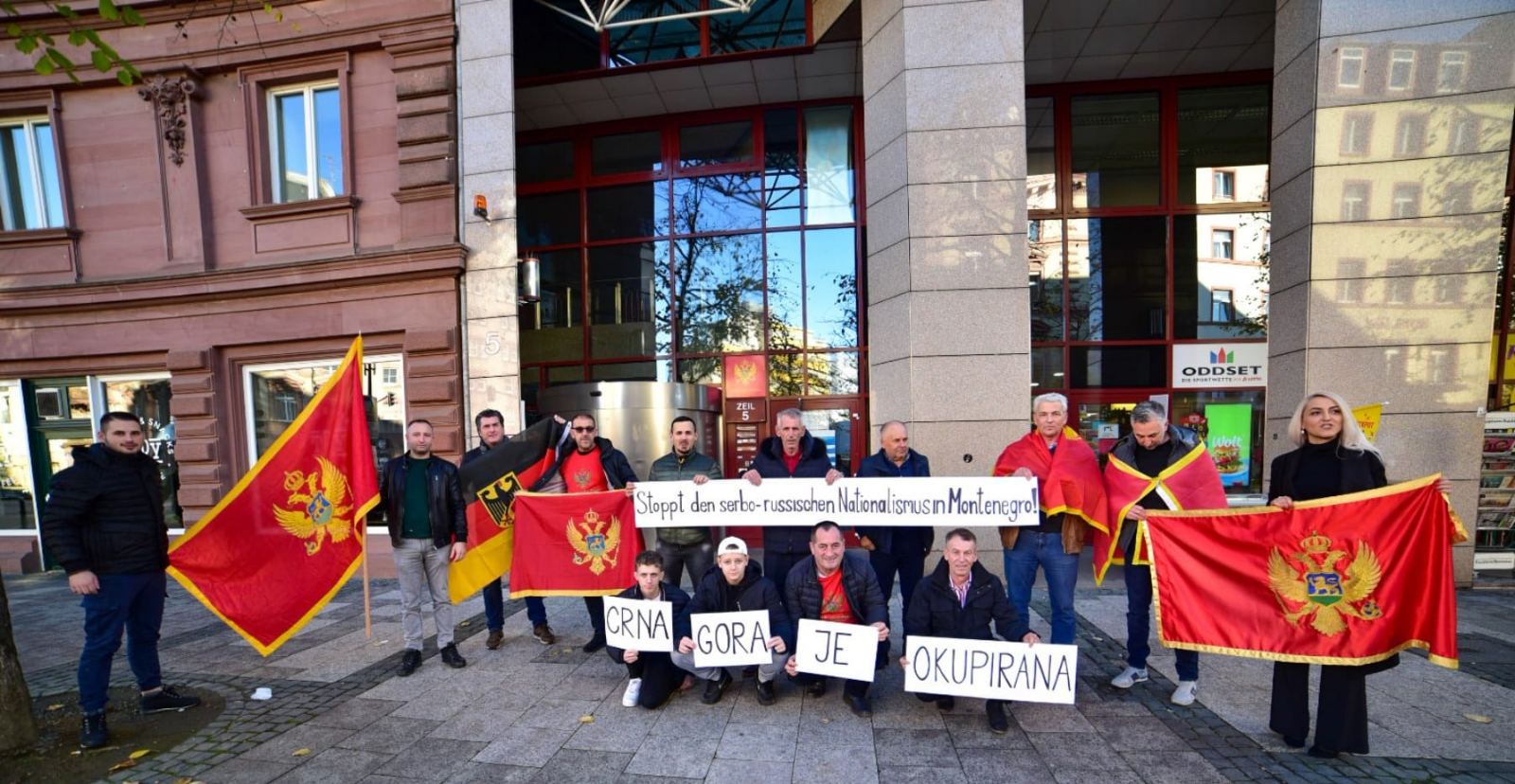 Skup upozorenja u Frankfurtu: Podržavamo protest slobodnomislećih građana Crne Gore