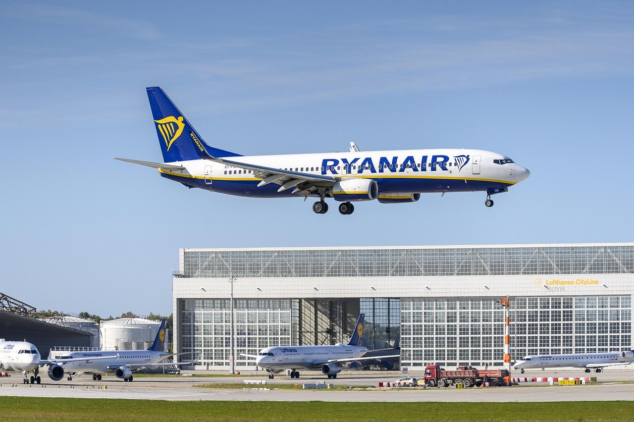 Dojava o bombi na aerodromu u Briselu, letovi obustavljeni