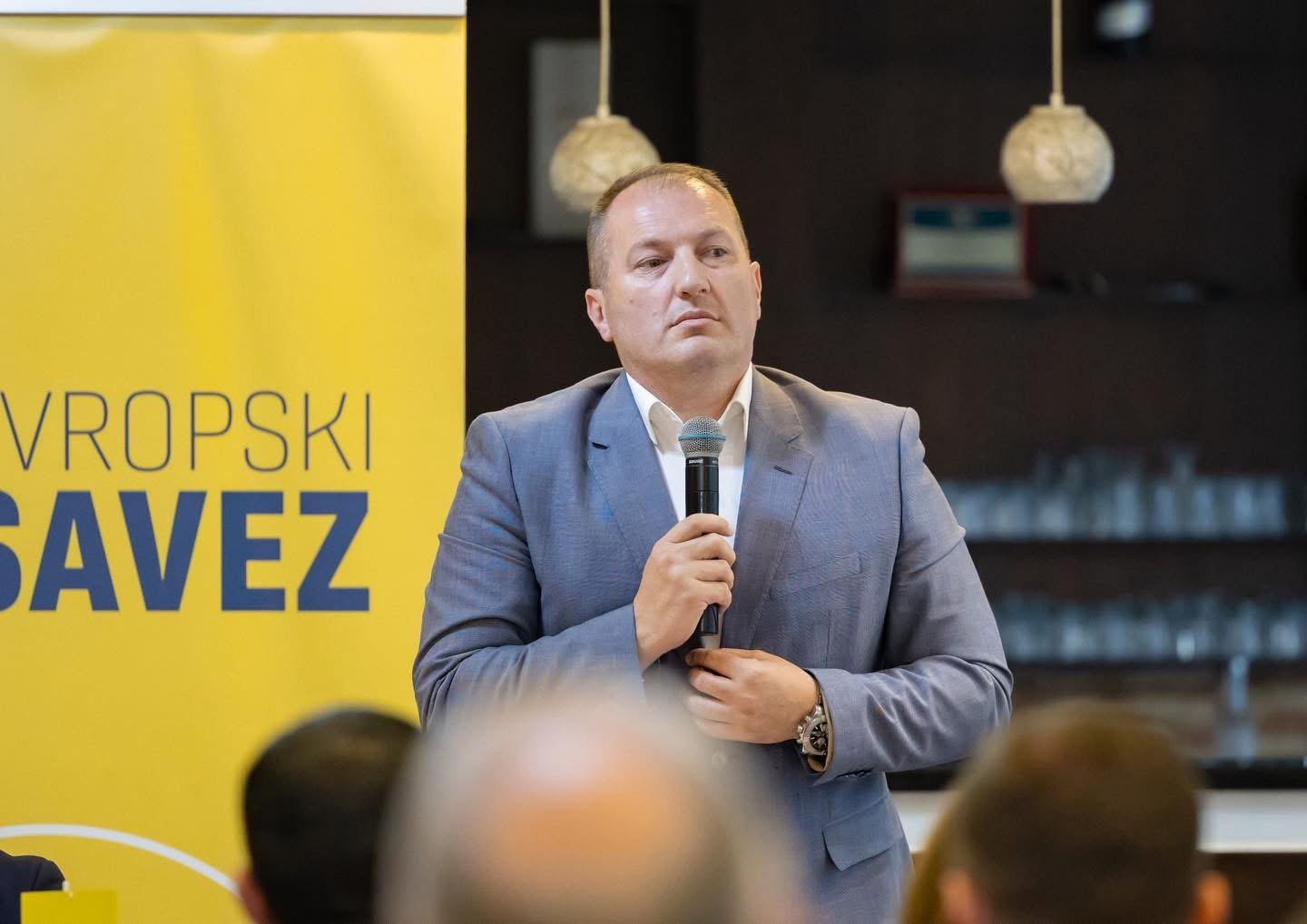 Kalač: Ibrahimović izdao građansku Crnu Goru i Bošnjake zarad privilegija svoje uže familije