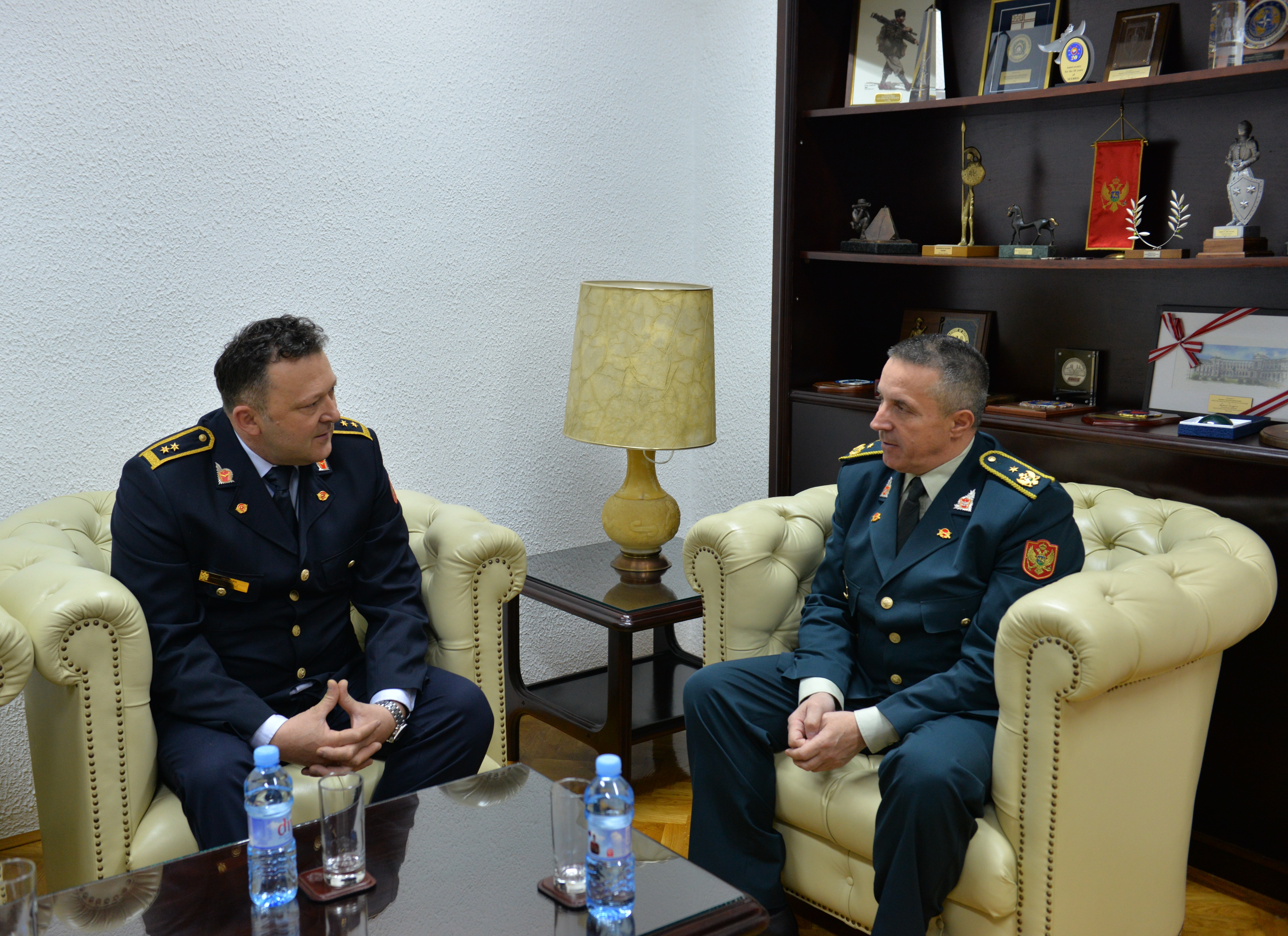 Prvi predstavnik Vojske CG upućen u NATO Centar za vazduhoplovne operacije