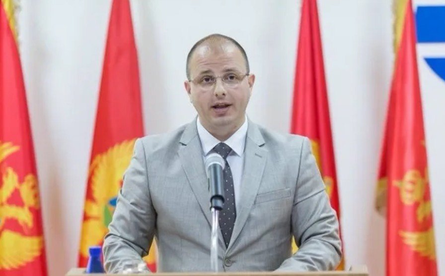 Milović: Danima crtaju metu Nikoli Jovanoviću