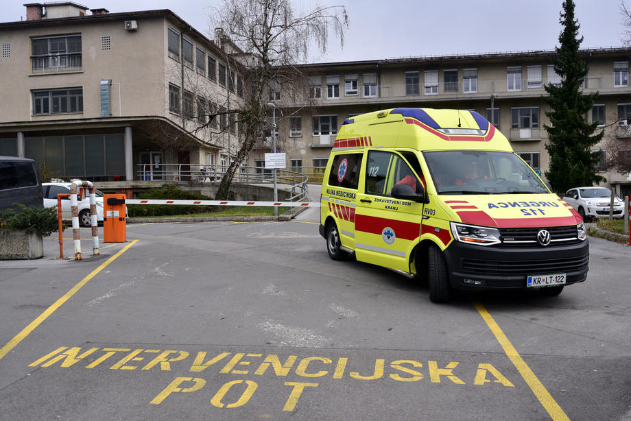 U Sloveniji preko hiljadu novozaraženih